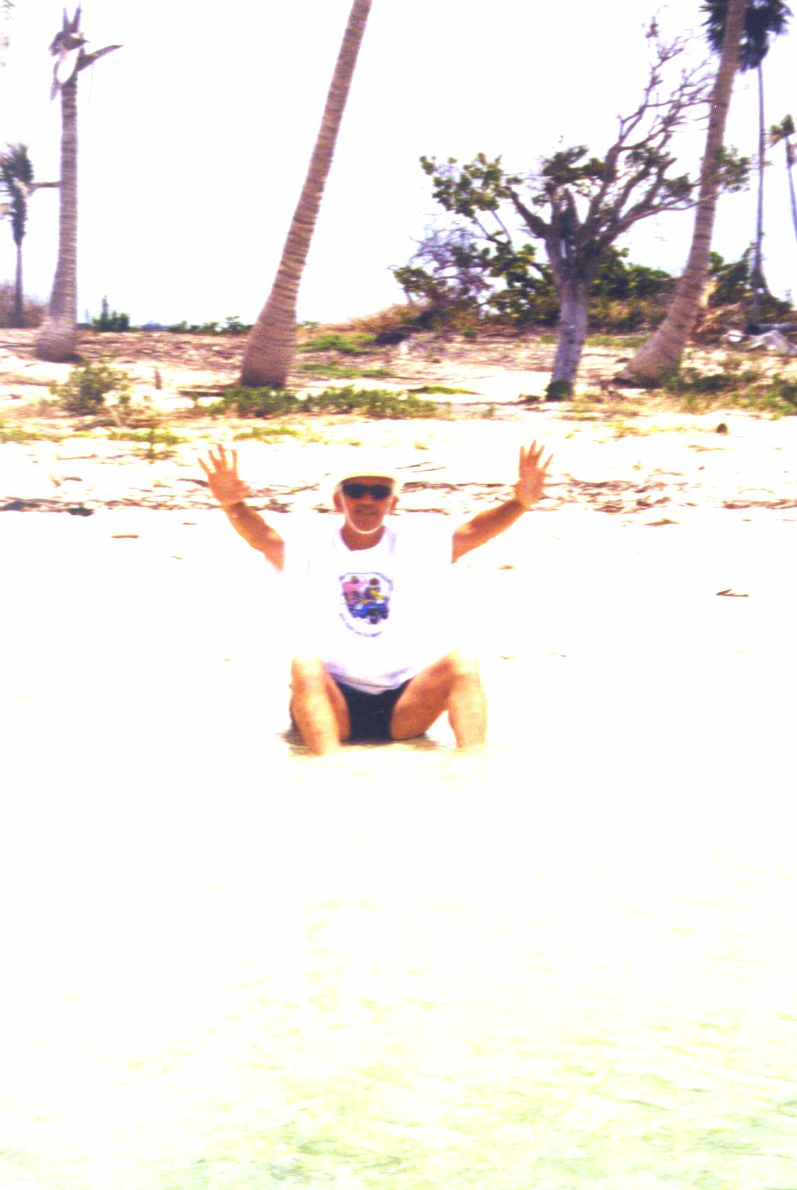 2000-Tiahiti Beach - Jim.jpg